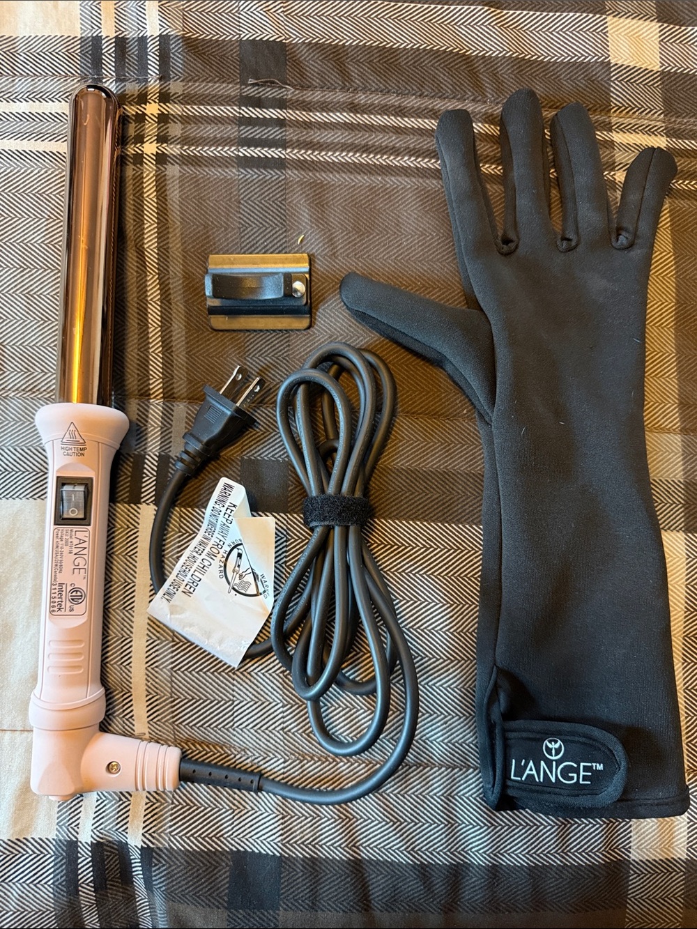 L'ANGE Black Heat-Resistant Glove
